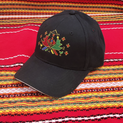 Шапка с бродерия 